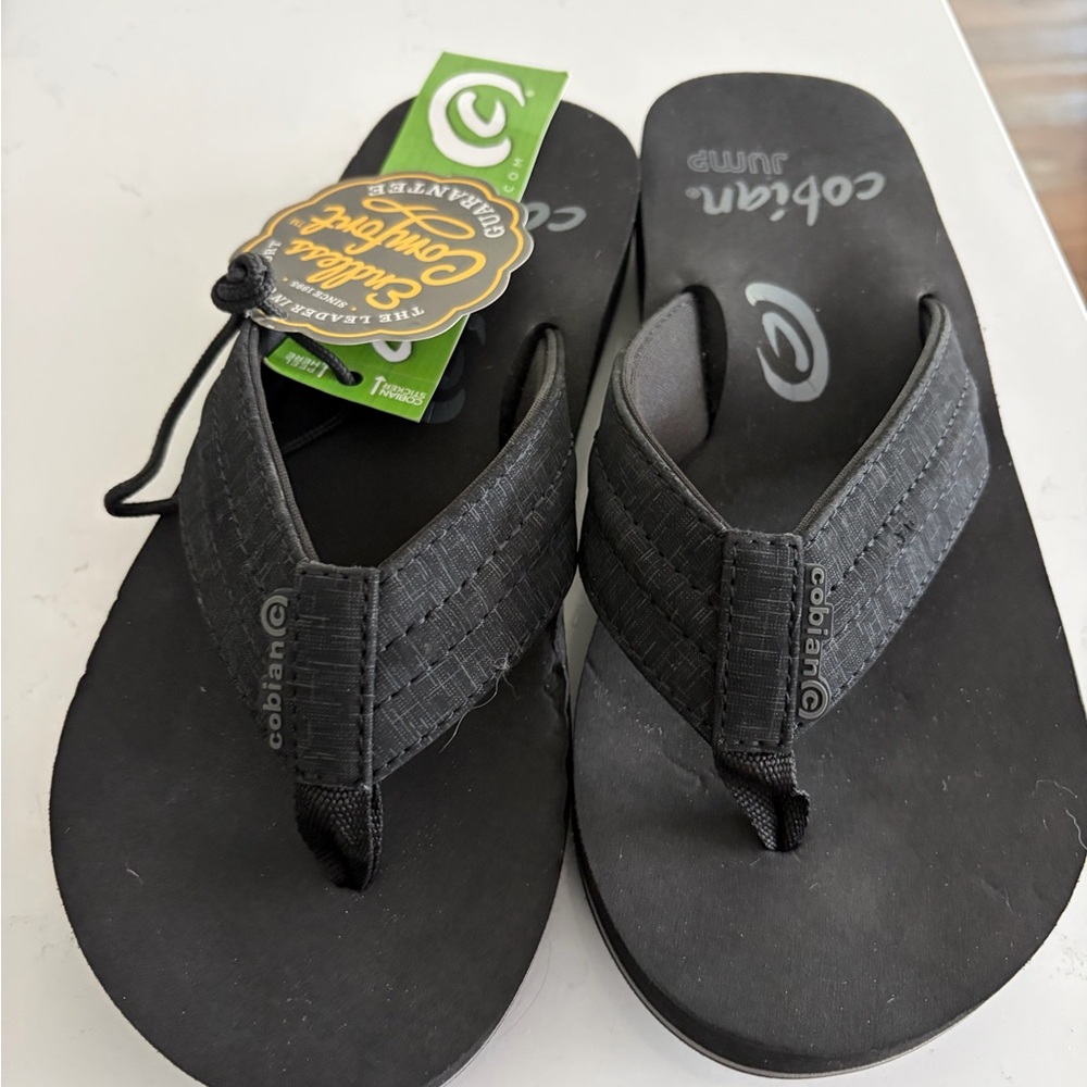 Cobian Black Men's Flip Flop Sandals